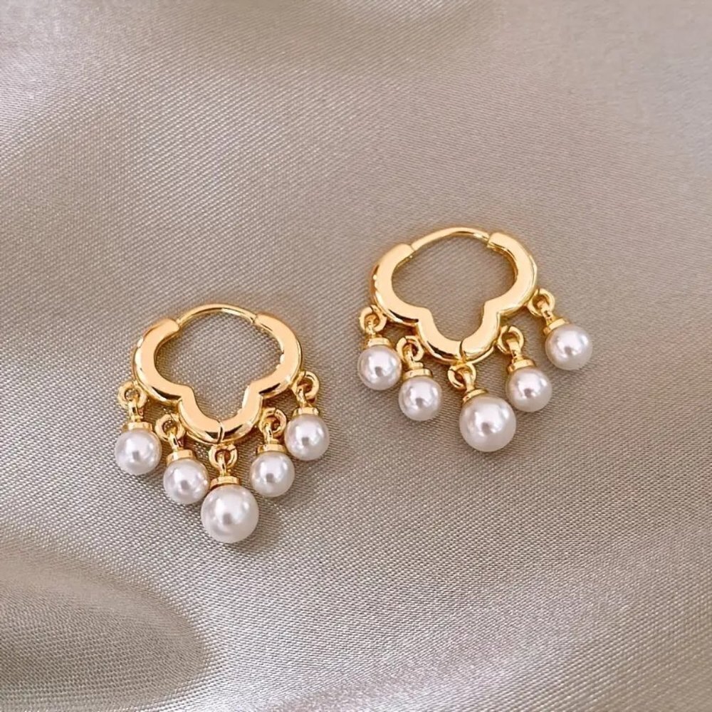 14K Gold Drop Pearl hoop earrings
